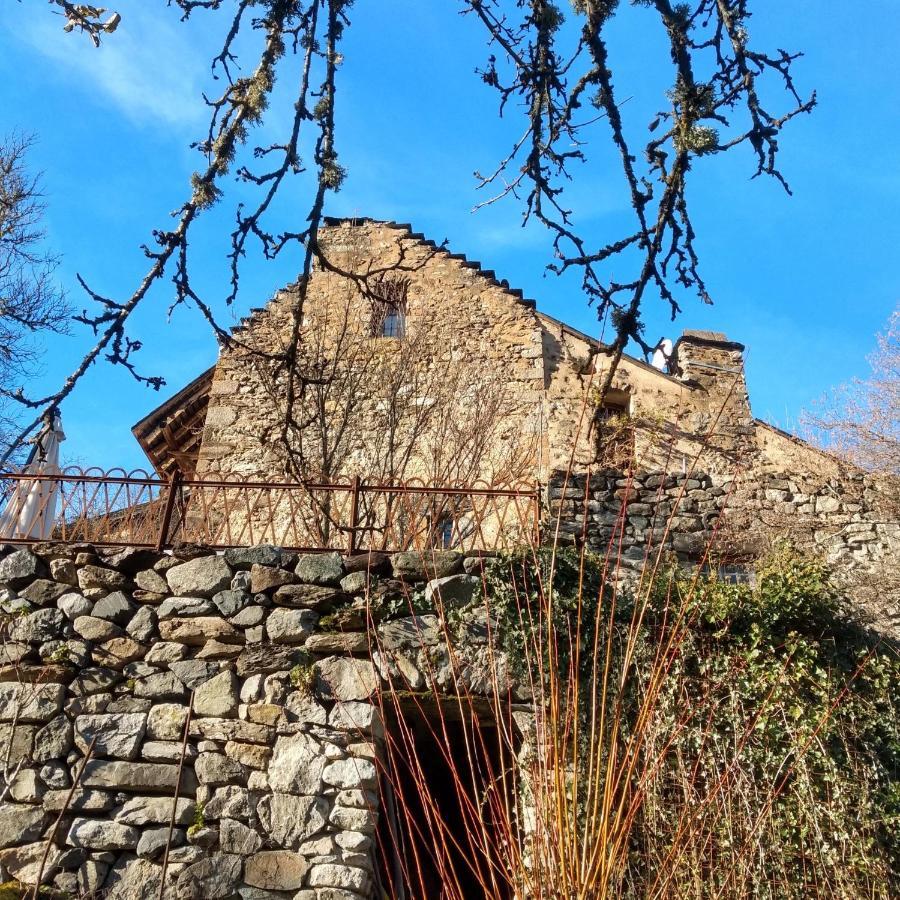 Chambre Ou Gite Dans Une Maison De Montagne - De Suzon A Zelie Entraigues  外观 照片